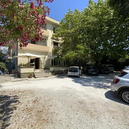 Naviglio Marina di Pietrasanta